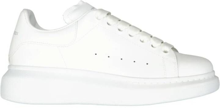 Alexander mcqueen Oversized Sneakers met Geperforeerd Detail White Dames