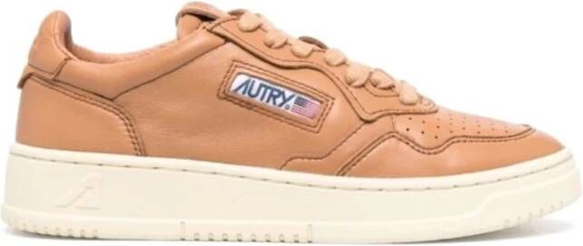 Autry Casual Sneakers voor Dagelijks Gebruik Brown Dames