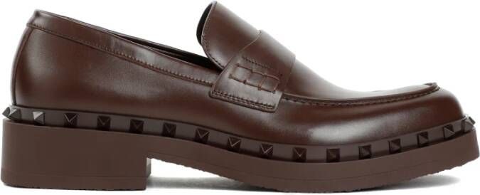 Valentino Garavani Stijlvolle Rockstud Loafers voor Mannen Brown Heren