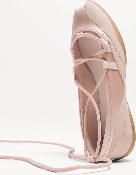 Bershka Ballerina met riempjes