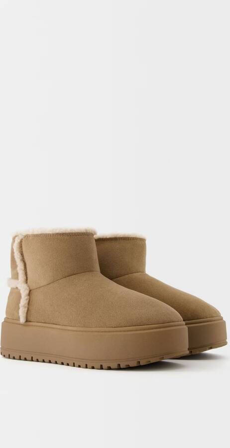 Bershka Boots