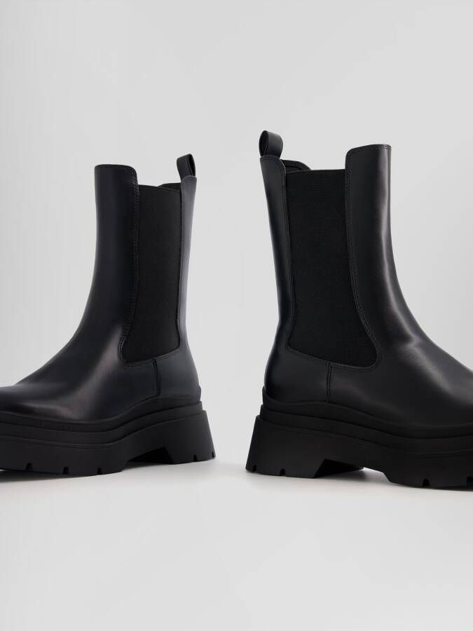 Bershka Chelsea boots