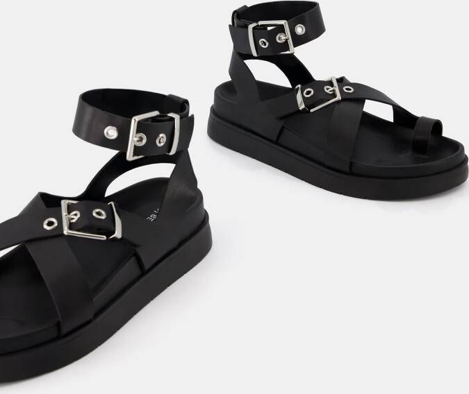 Bershka Sandalen met riem