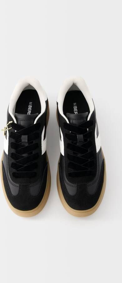 Bershka Sneakers laag