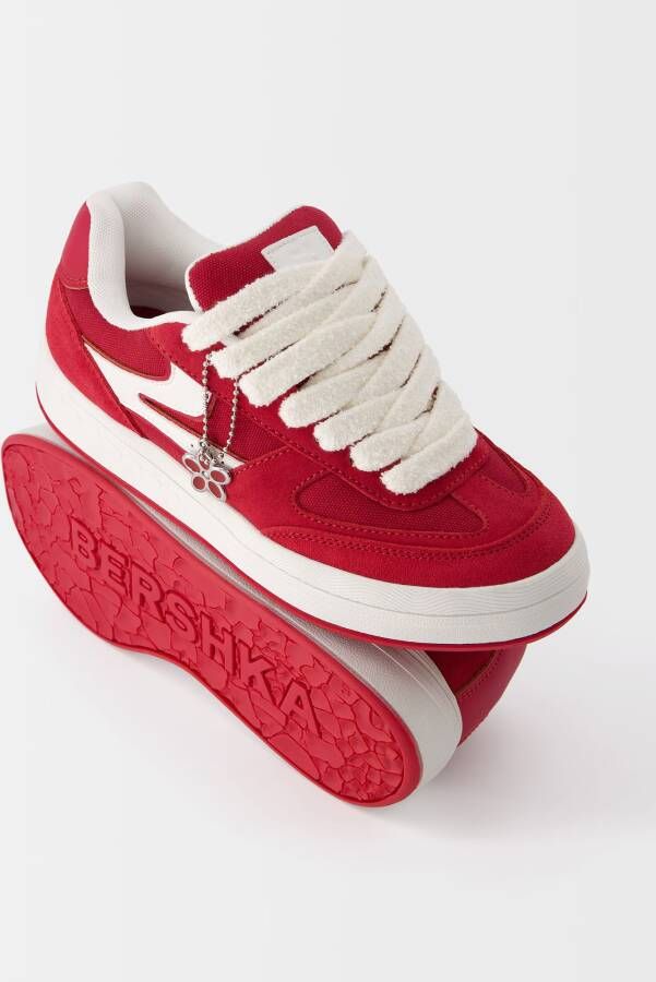 Bershka Sneakers laag