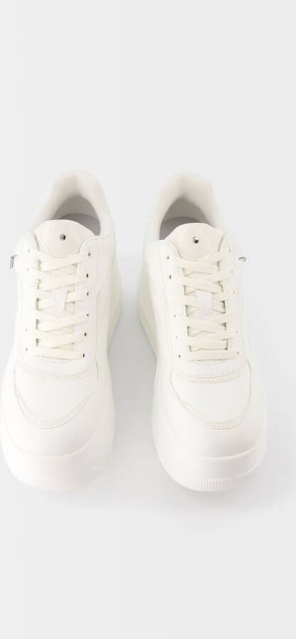 Bershka Sneakers laag