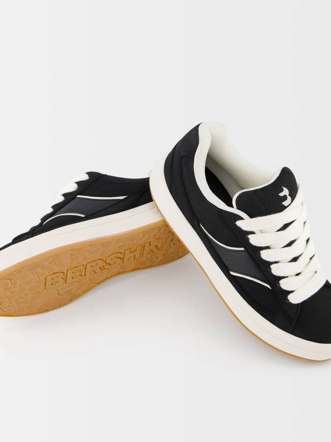 Bershka Sneakers laag