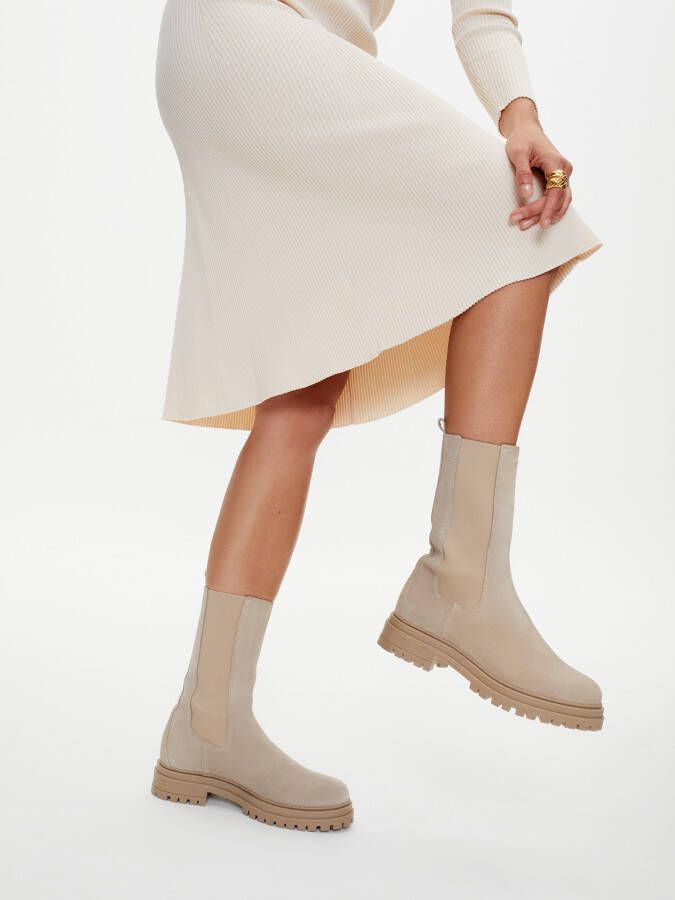 Karolina Kurkova Originals Chelsea boots 'Selma'