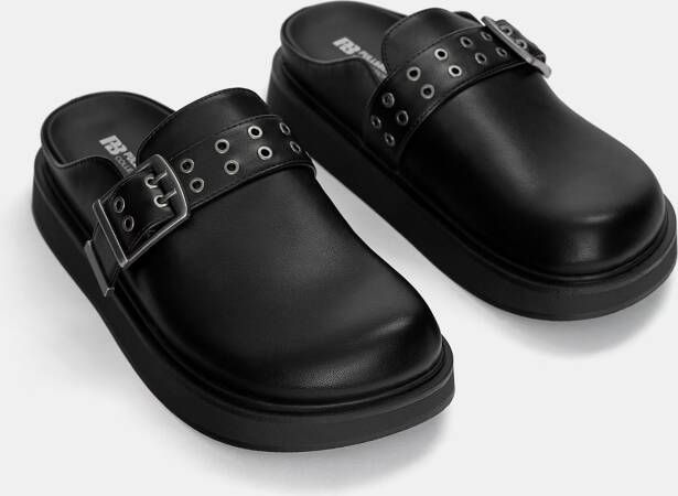 Pull&Bear Clogs