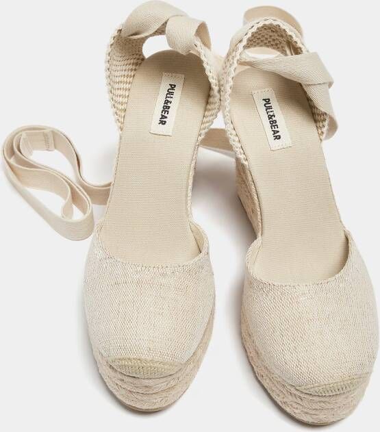 Pull&Bear Pumps