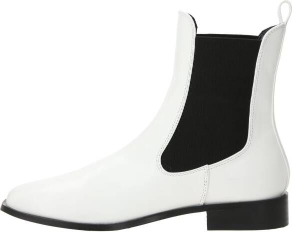 Raid Chelsea boots 'ADLEY'