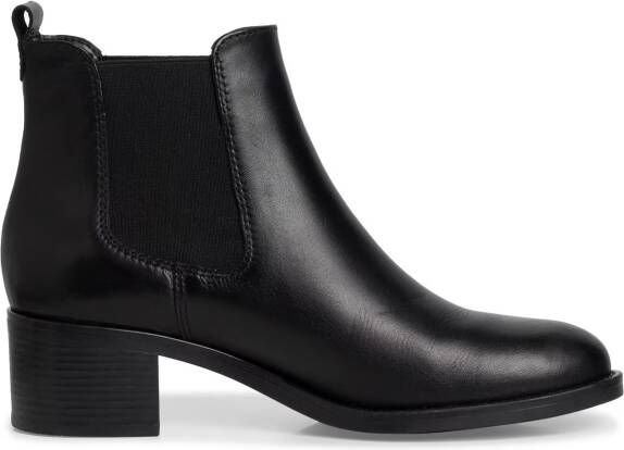 tamaris Chelsea boots