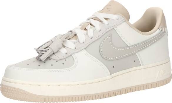 Nike WMNS Air Force 1 07 Air Force 1 in beige formaten: 36.5