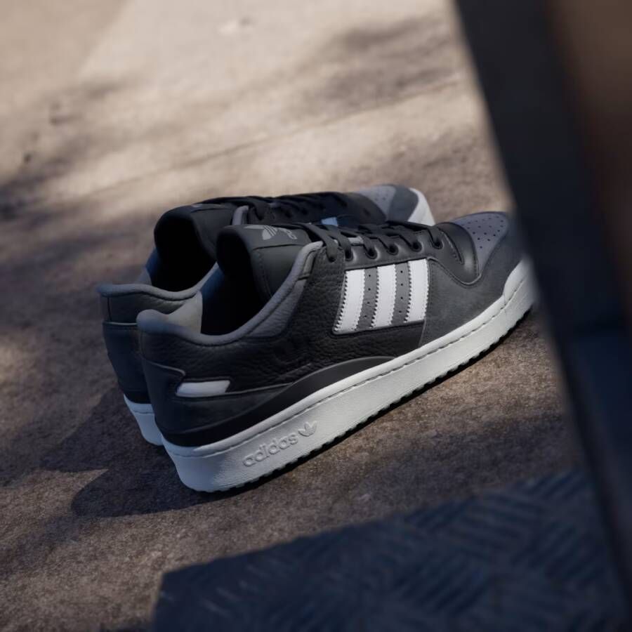 Adidas Forum 84 Low ADV Schoenen