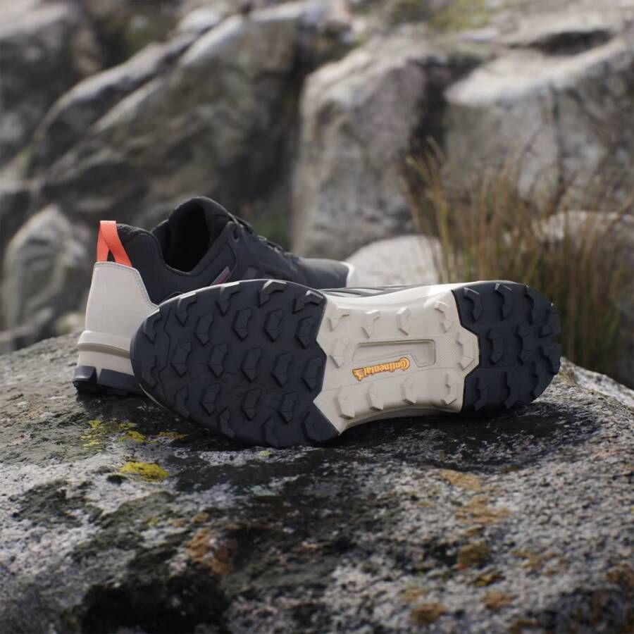 Adidas Terrex AX4 Beta COLD.RDY Hiking Schoenen