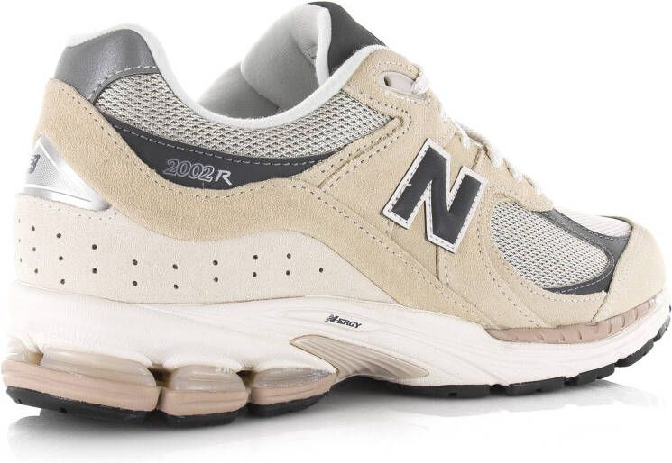 New Balance 2002R | Sandstone Magnet Beige Suede Lage sneakers Unisex