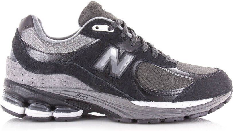 New Balance 2002R sneakers zwart Suede Lage sneakers Unisex