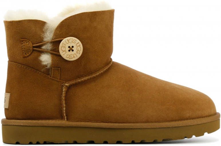 ugg bailey button cognac