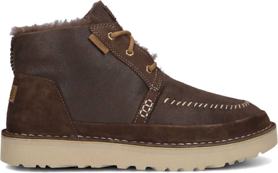 UGG Veterschoenen Heren Neumel Crafted Regenerate Maat: 42 Materiaal: Suède Kleur: Bruin