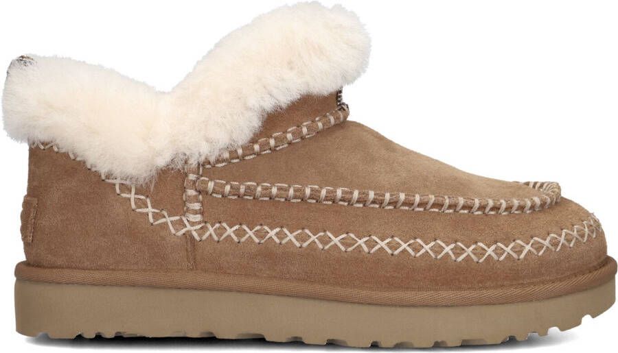 UGG Vachtlaarzen Dames Classic Ultra Mini Alpine Maat: 42 Materiaal: Suède Kleur: Cognac