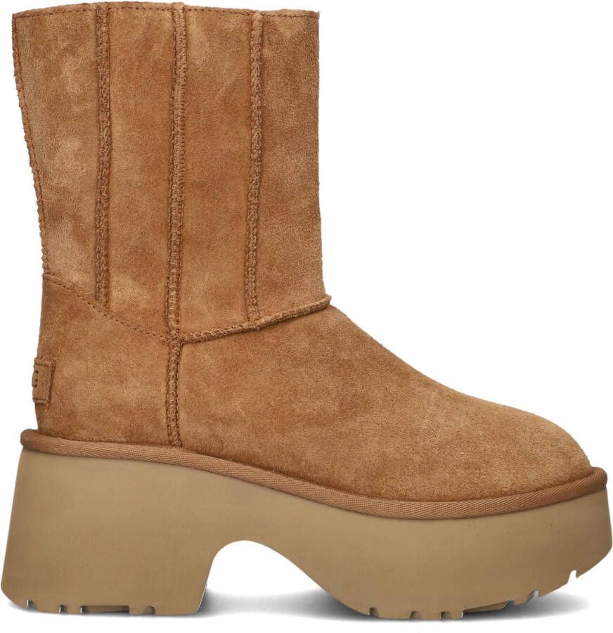 UGG Vachtlaarzen Dames Classic Twin Seam New Heights Maat: 42 Materiaal: Suède Kleur: Cognac