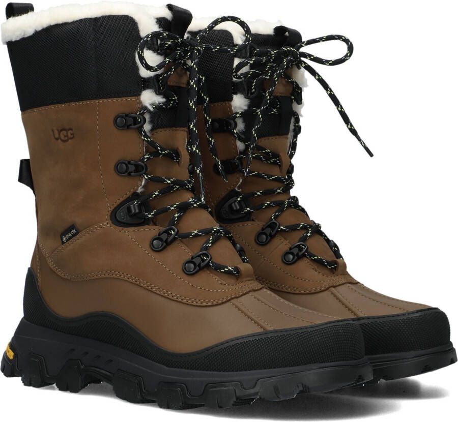 UGG Veterboots Dames Adirondack Meridian Maat: 37 Materiaal: Suède Kleur: Cognac