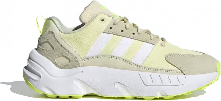 Adidas Stijlvolle Boost Sneakers voor Vrouwen Yellow Dames