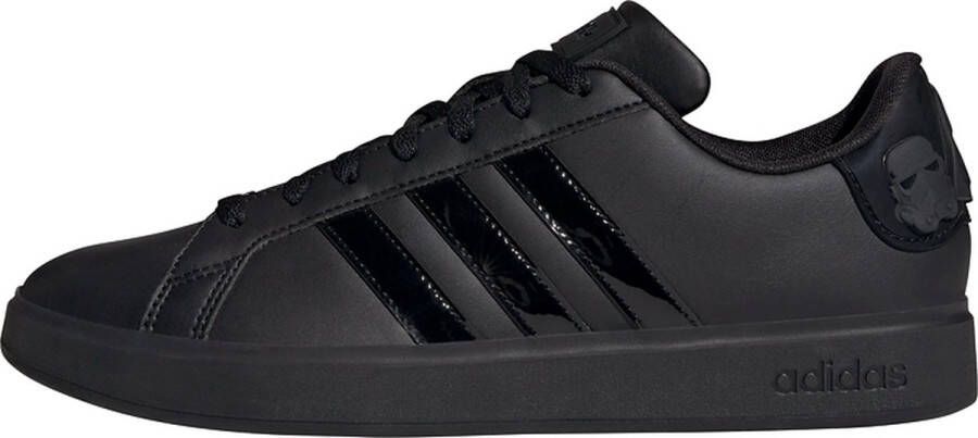 Adidas Sportswear Sneakers Design geïnspireerd op de adidas Superstar