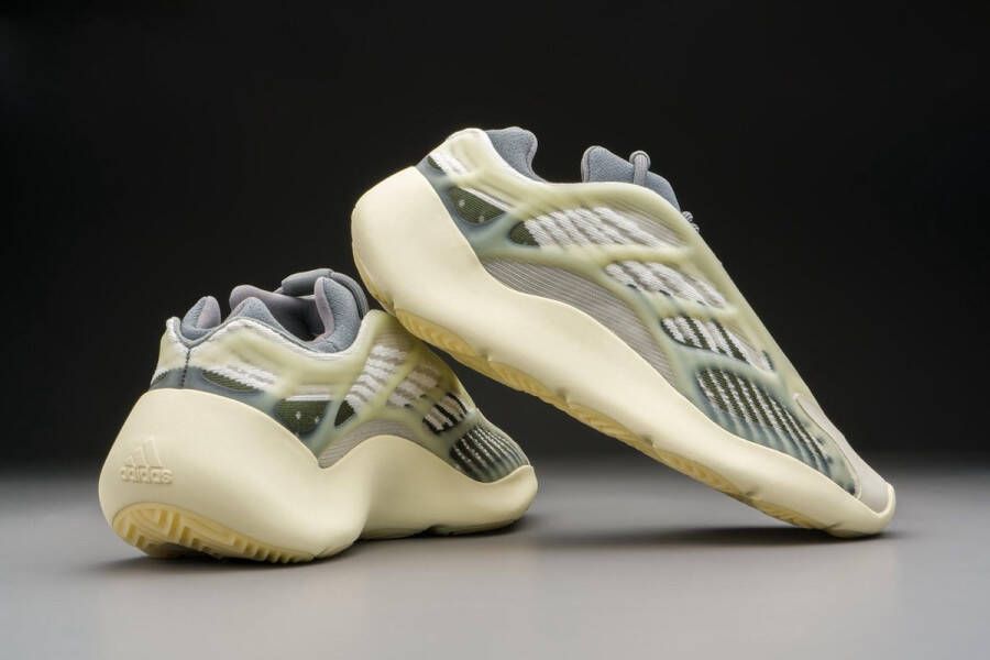 Adidas Yeezy 700 V3 Fade Salt ID1674 1 3 Kleur als op foto