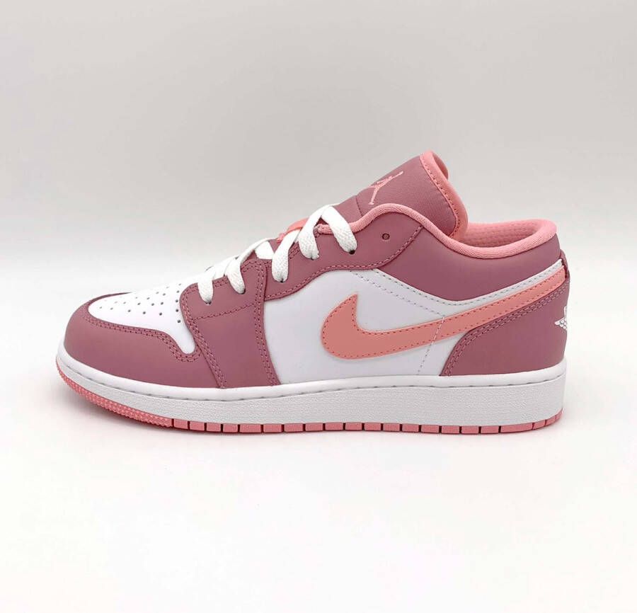 Air Jordan 1 Low 'Desert Berry' (GS) 553560-616 roze wit sneakers laag