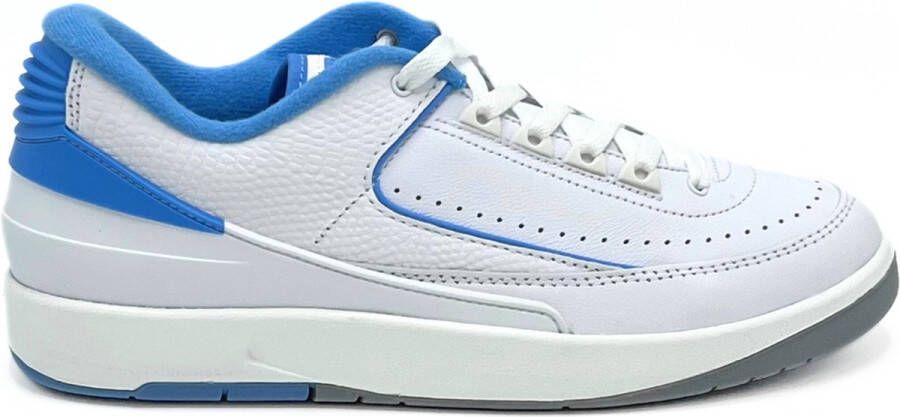 Air Jordan 2 Retro Low (UNC University Blue)