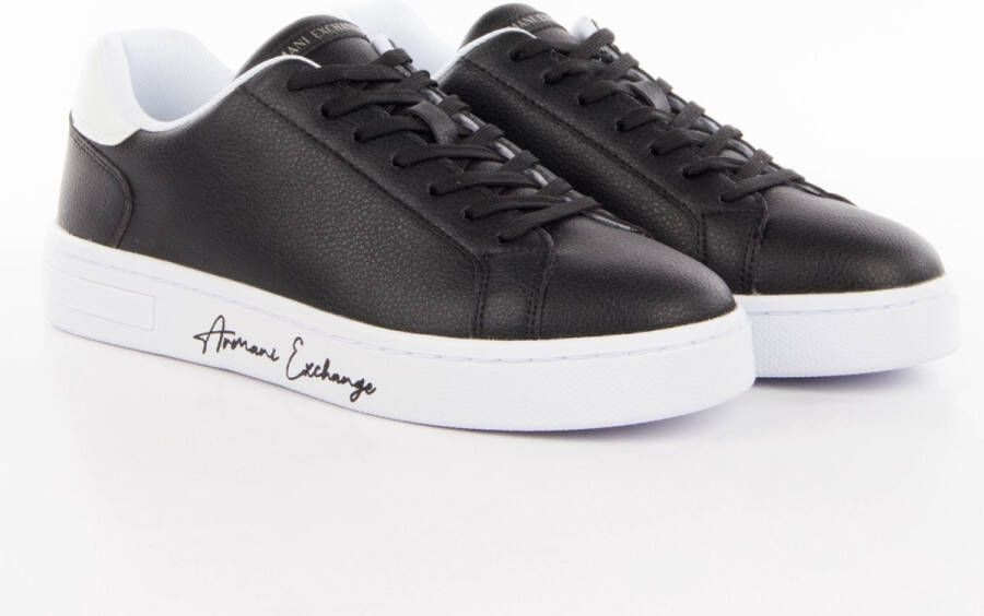 Armani Exchange Witte Sneakers Gecoat Materiaal Rubberen Zool Black Dames