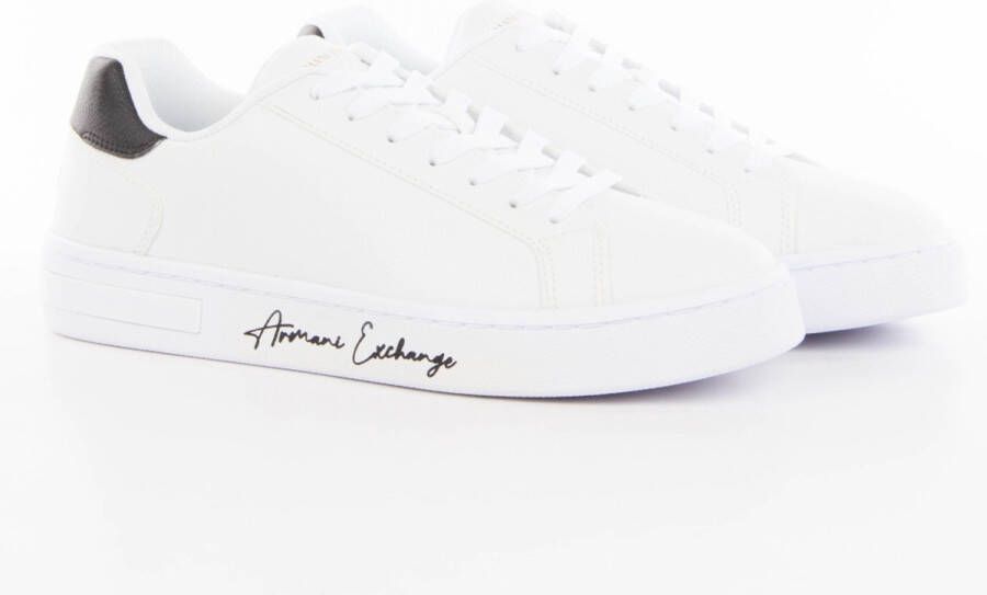 Armani Exchange Witte lage top sneakers voor dames met logo print White Dames