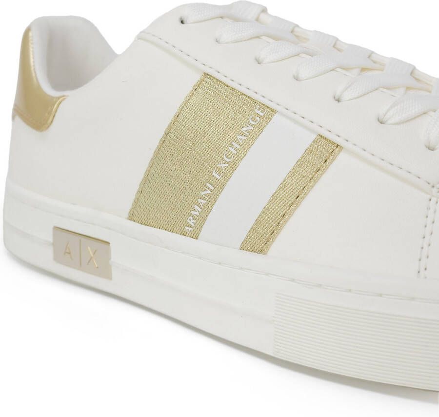 Armani Exchange Gouden Sneakers voor Vrouwen Yellow Dames