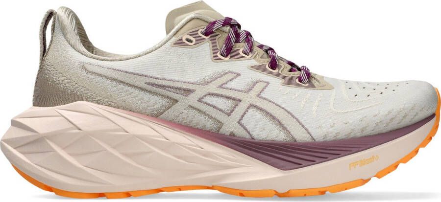 ASICS Novablast 4 TR Hardlopen Woman Safari Peach