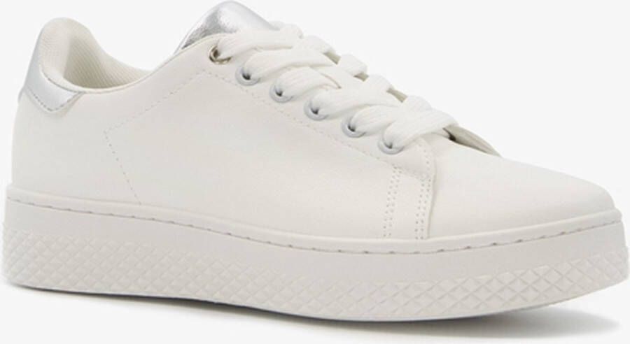 BLUE BOX dames sneakers wit met metallic zilver Uitneembare zool