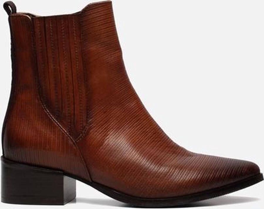 Bugatti Chelsea boots cognac