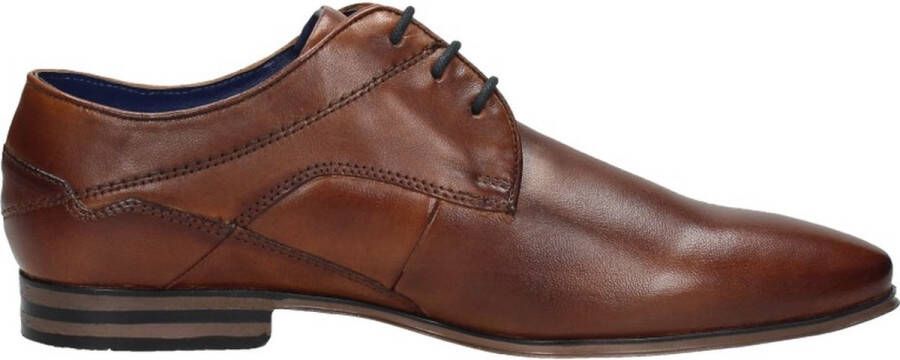 Bugatti veterschoenen Morino met stijlvolle siernaden