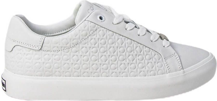 Calvin Klein Sneakers Vulc Lace Up Emboss Mono in wit