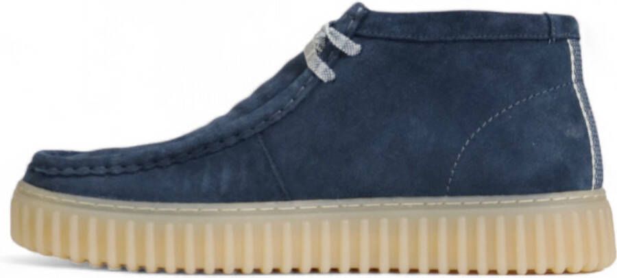 Clarks Blauwe Effen Suede Veterschoenen Met Leren Voering En Rubberen Zool