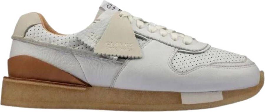 Clarks Witte Leren Sneakers Logo Rubberen Zool White Dames