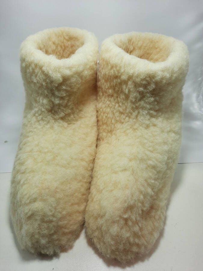 Geen merknaam Schapenwollen sloffen Wit Creme 100% natuur comfortabele nieuwe luxe sloffen direct leverbaar handgemaakt sheep wool shuffle woolen slippers schoen pantoffels warmers slof