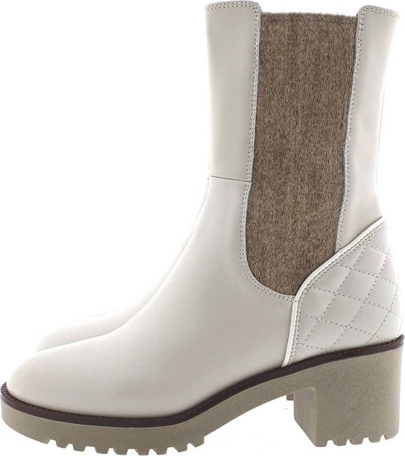 DL Sport DL-Sport 5525 boots lichtbeige room