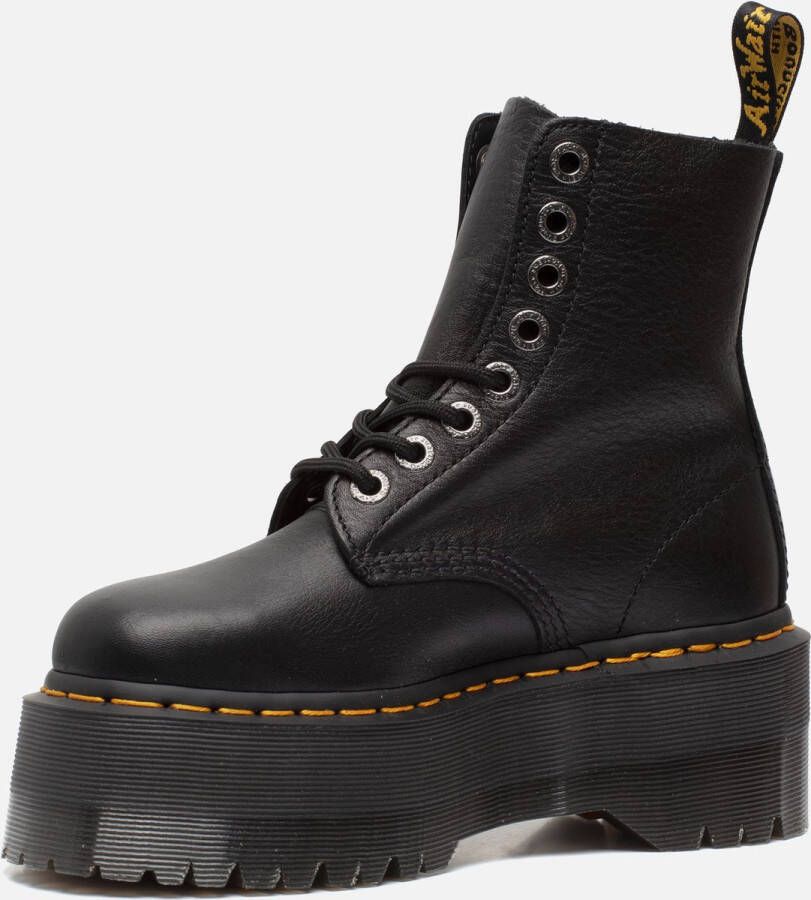 Dr. Martens Zwarte veterschoenen met hoge platform voor moedige vrouwen Black Dames