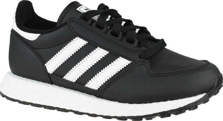 Adidas originals forest grove childrens outlet trainers