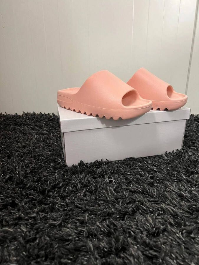 Djay Slipper roze Badslippers Unisex Verdikte Lichtgewicht Super Zacht aan je Voeten Anti-Slip en Stevig Voetbed Anti-lawaai