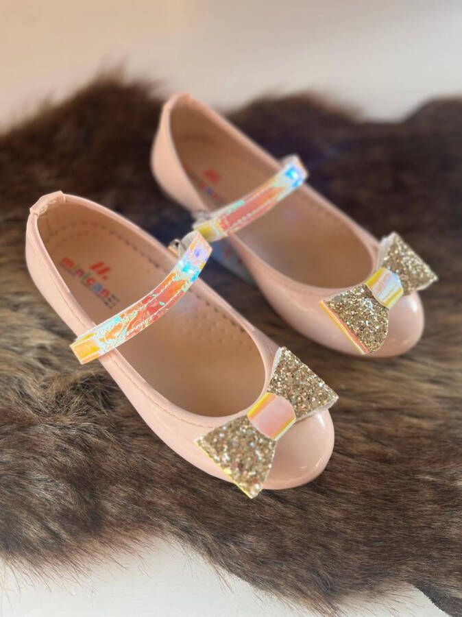 Meisjesschoenen-luxe feestschoenen-kinderschoenen-leren ballerina- schoenen met enkelband-klittenbandsluiting-orthopedi spiegelend-glans-glitters-kleur poederroze-bruidsmeisjes-bruiloft-doopsel-feest-verjaardag-fotoshoot