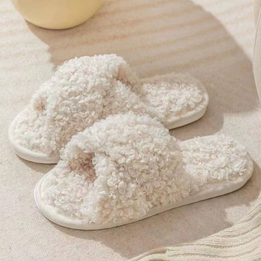 Teddy Sloffen Pantoffels Dames Slippers Instappers Crème kleur