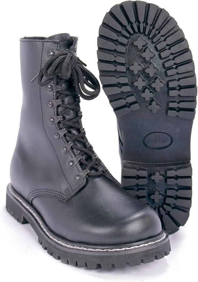 Warme gevoerde rijlaarzen met bont voering en vetersluiting