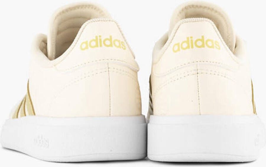 adidas core Witte Grand Court Base